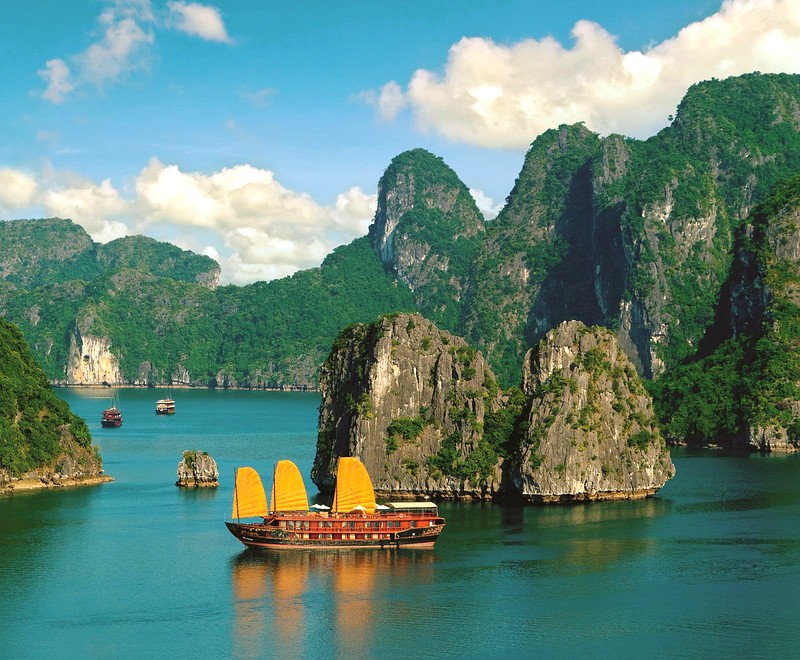 gallery-17-halong-junk-sails