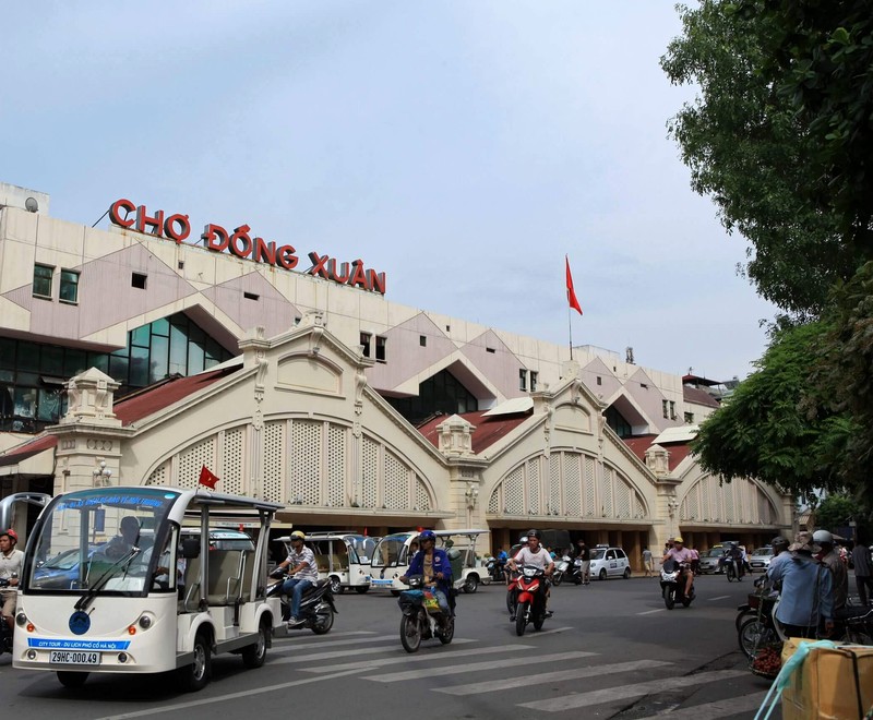 gallery-01-dong-xuan-market
