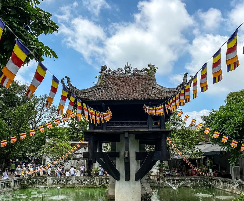 gallery-12-one-pillar-pagoda