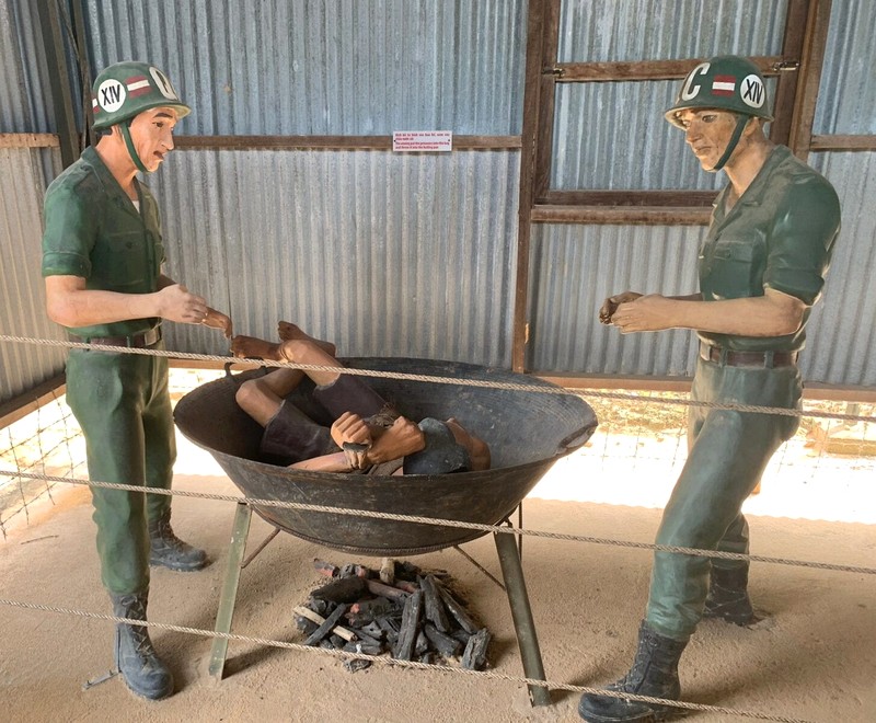 gallery-14-phu-quoc-prison-interior