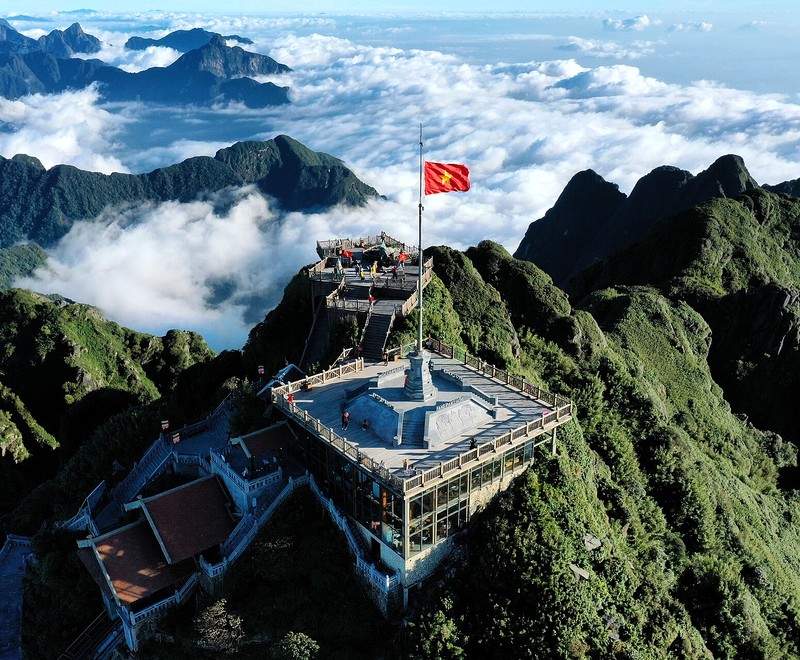 gallery-17-fansipan-summit-aerial
